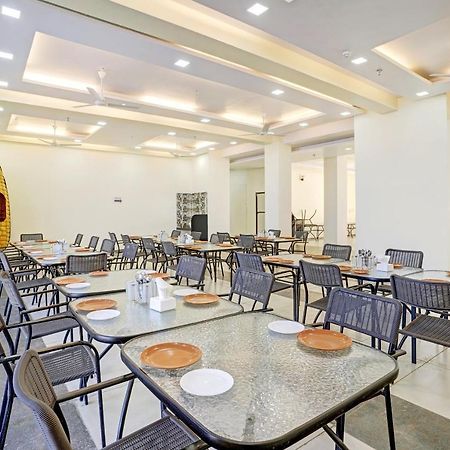 Townhouse Oak Hotel Rama Nashik Exterior photo