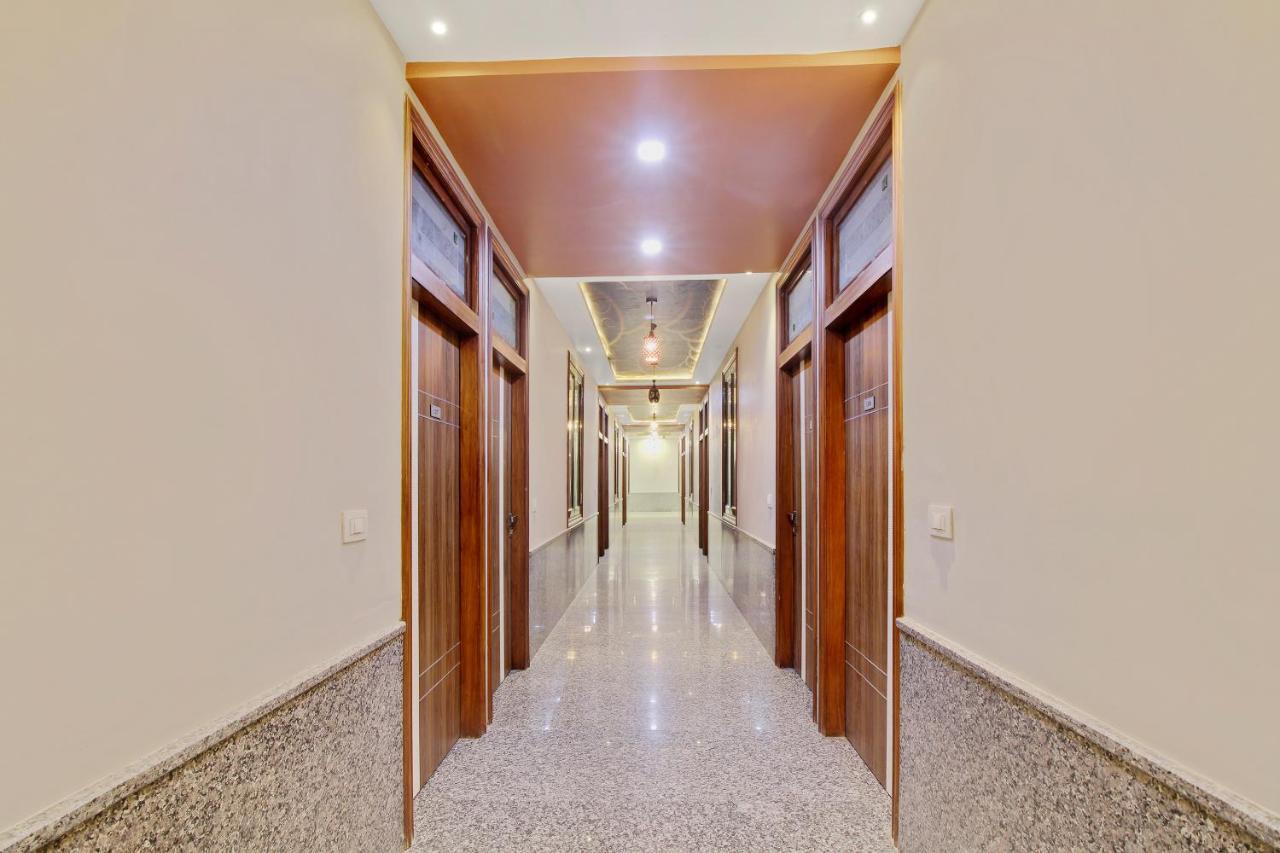 Townhouse Oak Hotel Rama Nashik Exterior photo