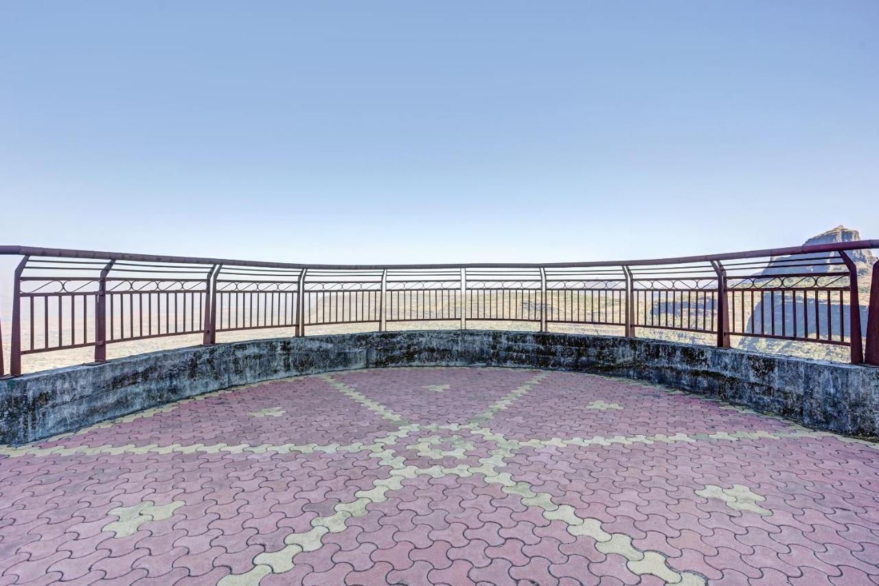 Townhouse Oak Hotel Rama Nashik Exterior photo